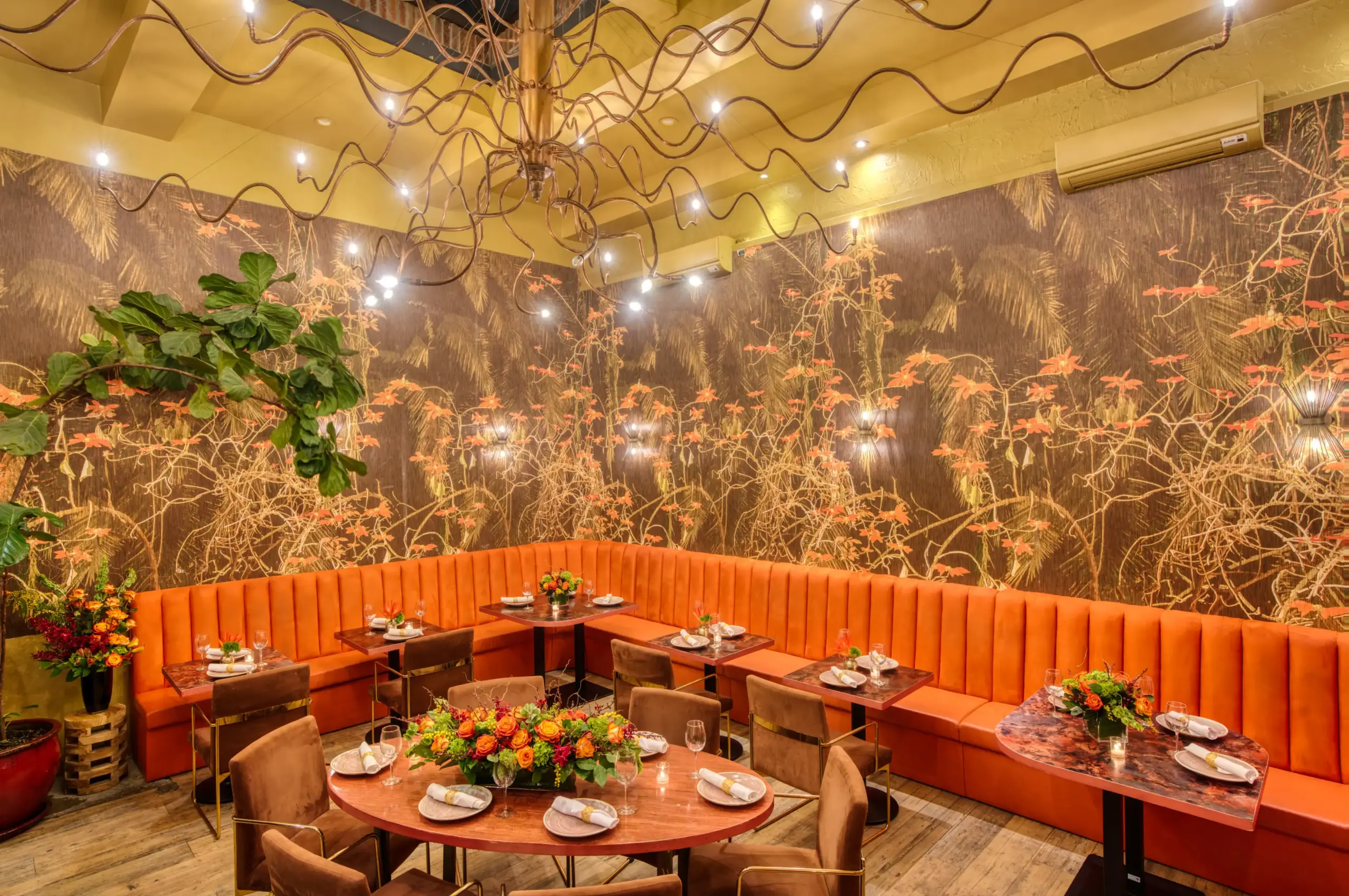 Kokomo Restaurant & Lounge